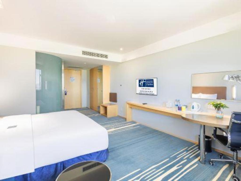 Holiday Inn Express Zhangye By Ihg Екстериор снимка