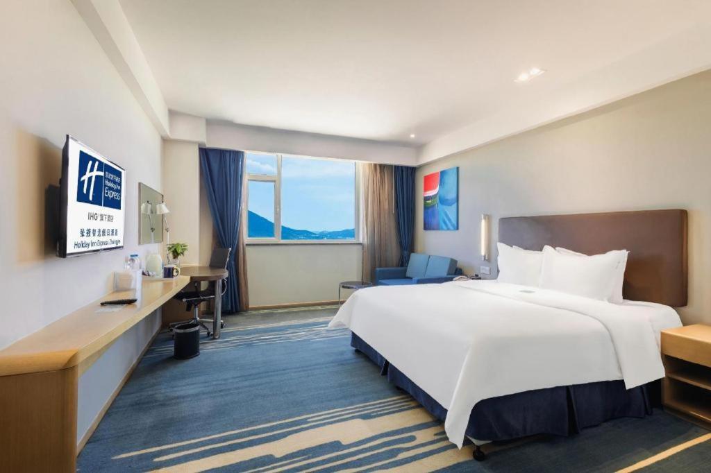 Holiday Inn Express Zhangye By Ihg Екстериор снимка