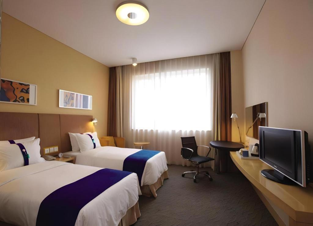 Holiday Inn Express Zhangye By Ihg Екстериор снимка
